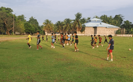 REMAJA DESA PATIONGI GIAT BERLATIH JELANG PERAYAAN 17 AGUSTUS 2025