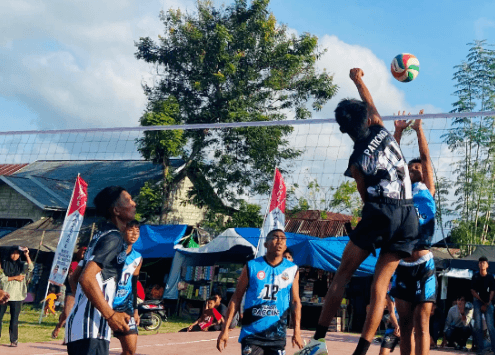 Pationgi II Tampil Perkasa, Kalahkan Paccing II di Laga Voli HUT RI